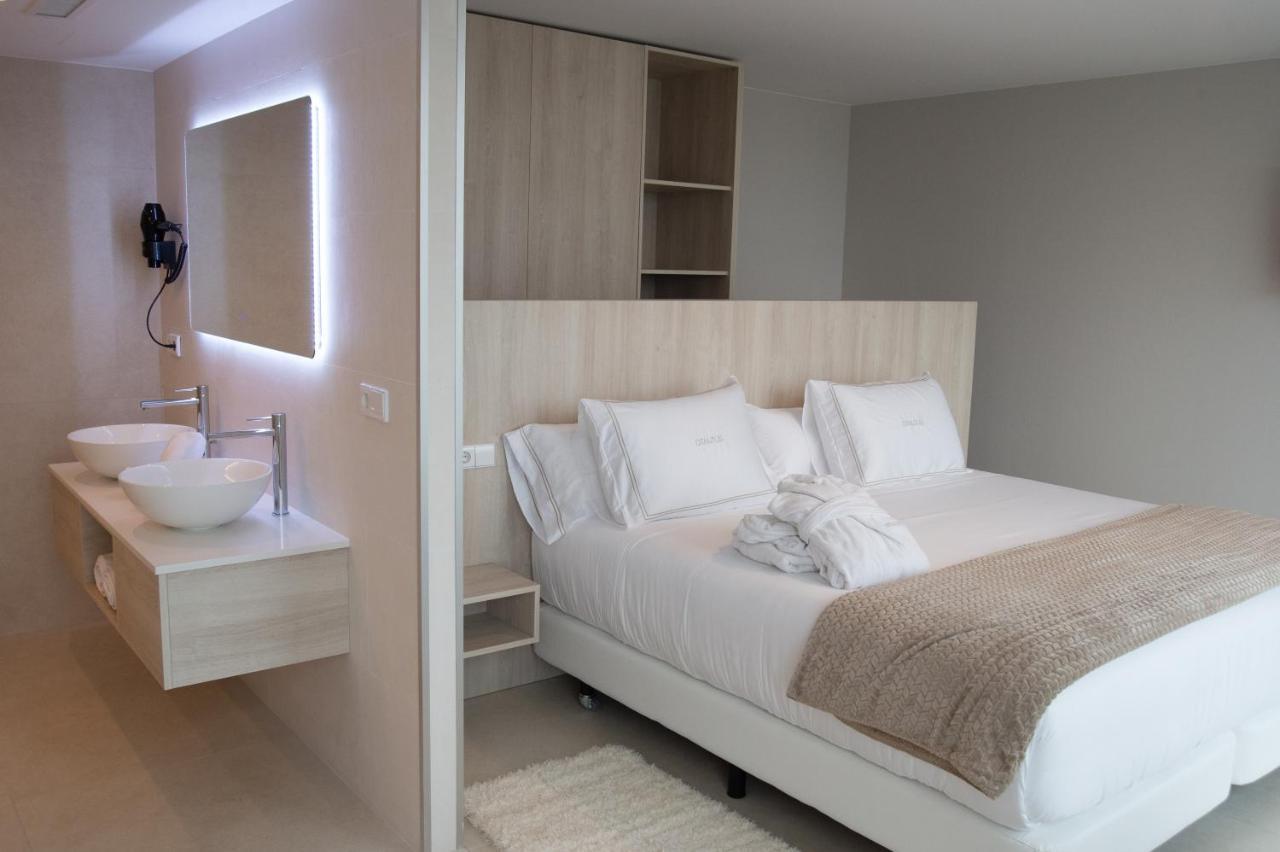 Otantus Hotel Muros Luaran gambar